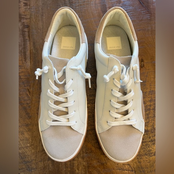 Dolce Vita Zina Court Sneaker - Picture 2 of 4